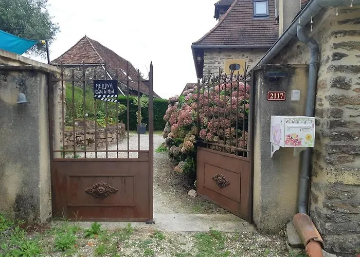 Le Gite Le Miel Du Perigord Vert