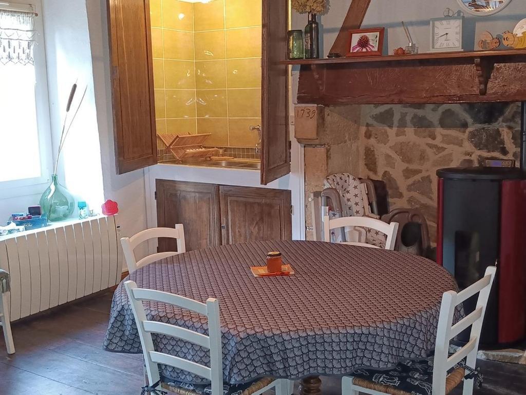 Le Le Miel Du Perigord Holiday home Dussac
